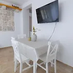 Confluence דירה